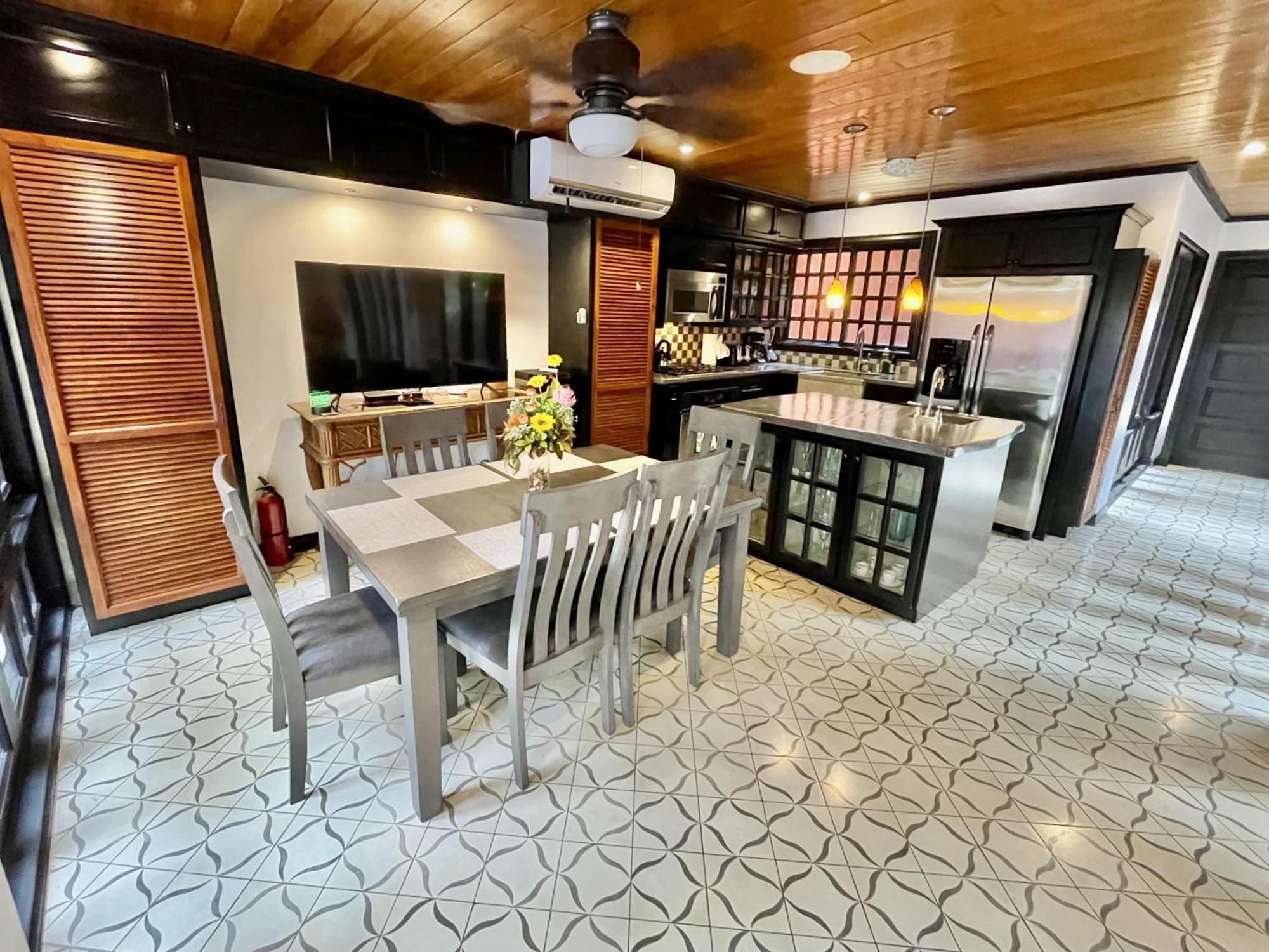 Villa Cerca Del Mar 6- 3Br House With Pool Tamarindo Bagian luar foto